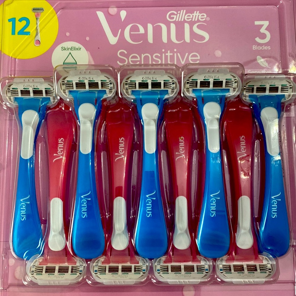 12 pack Disposable Razors 🪒